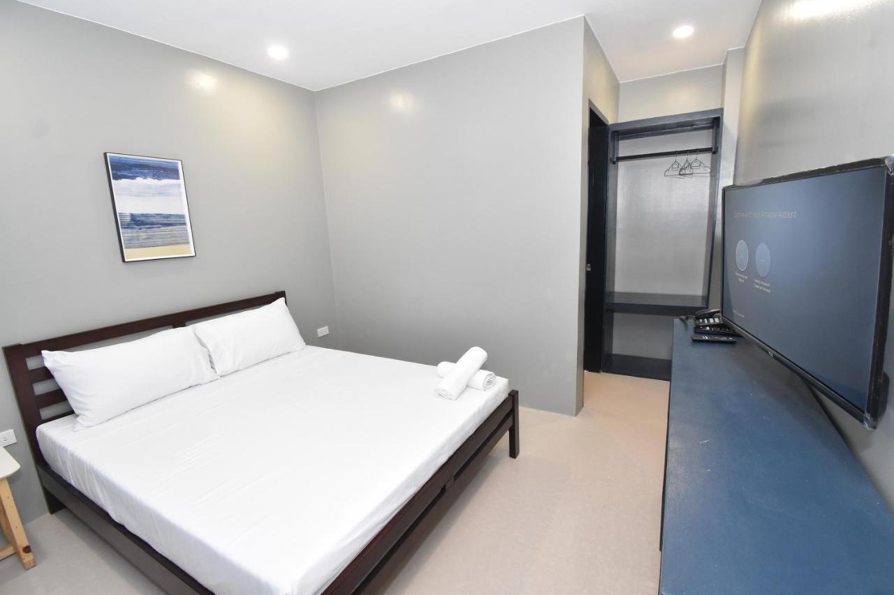 Blue Suites Boracay Balabag  الغرفة الصورة